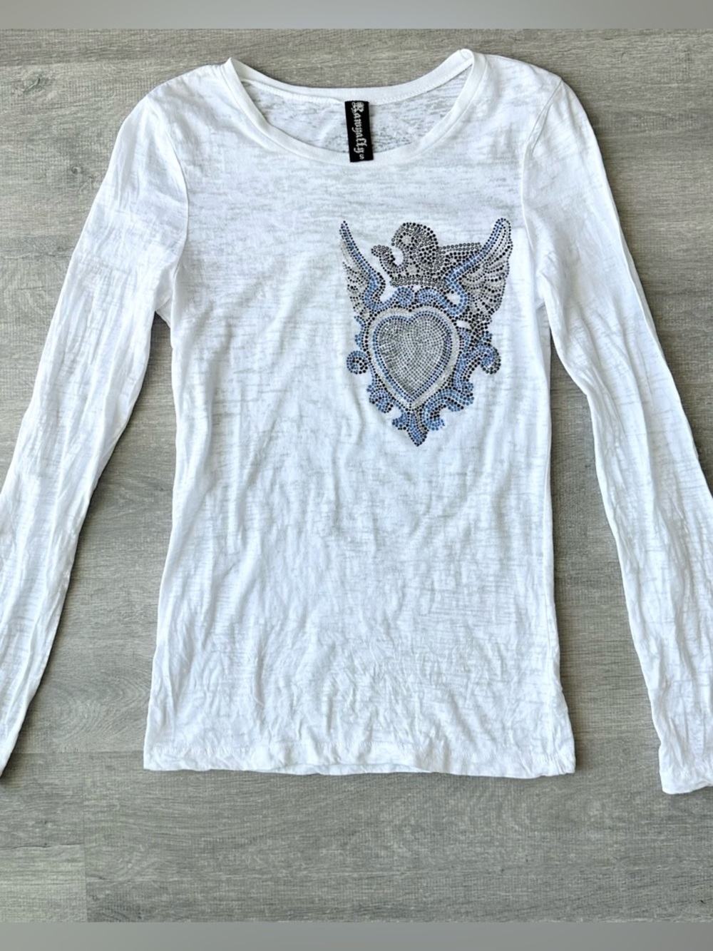 VINTAGE USA Rawyalty Rhinestone Eagle Winged Heart Burnout Top Y2K - Picture 2 of 6